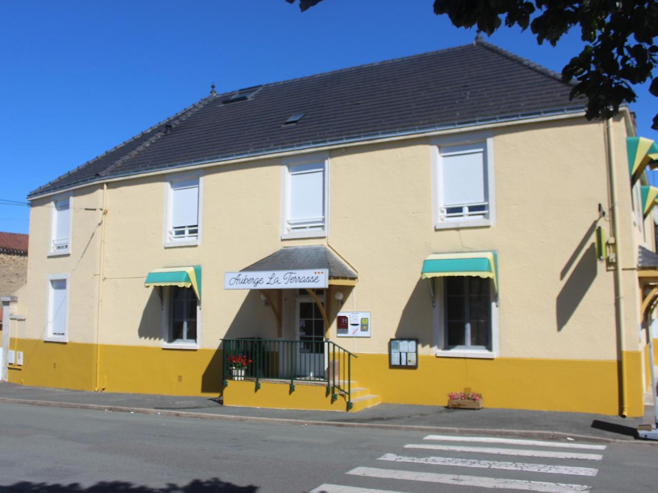 Le 120 - Groupe Logis Hotels - Ex Auberge La Terrasse La Châtaigneraie Exterior foto
